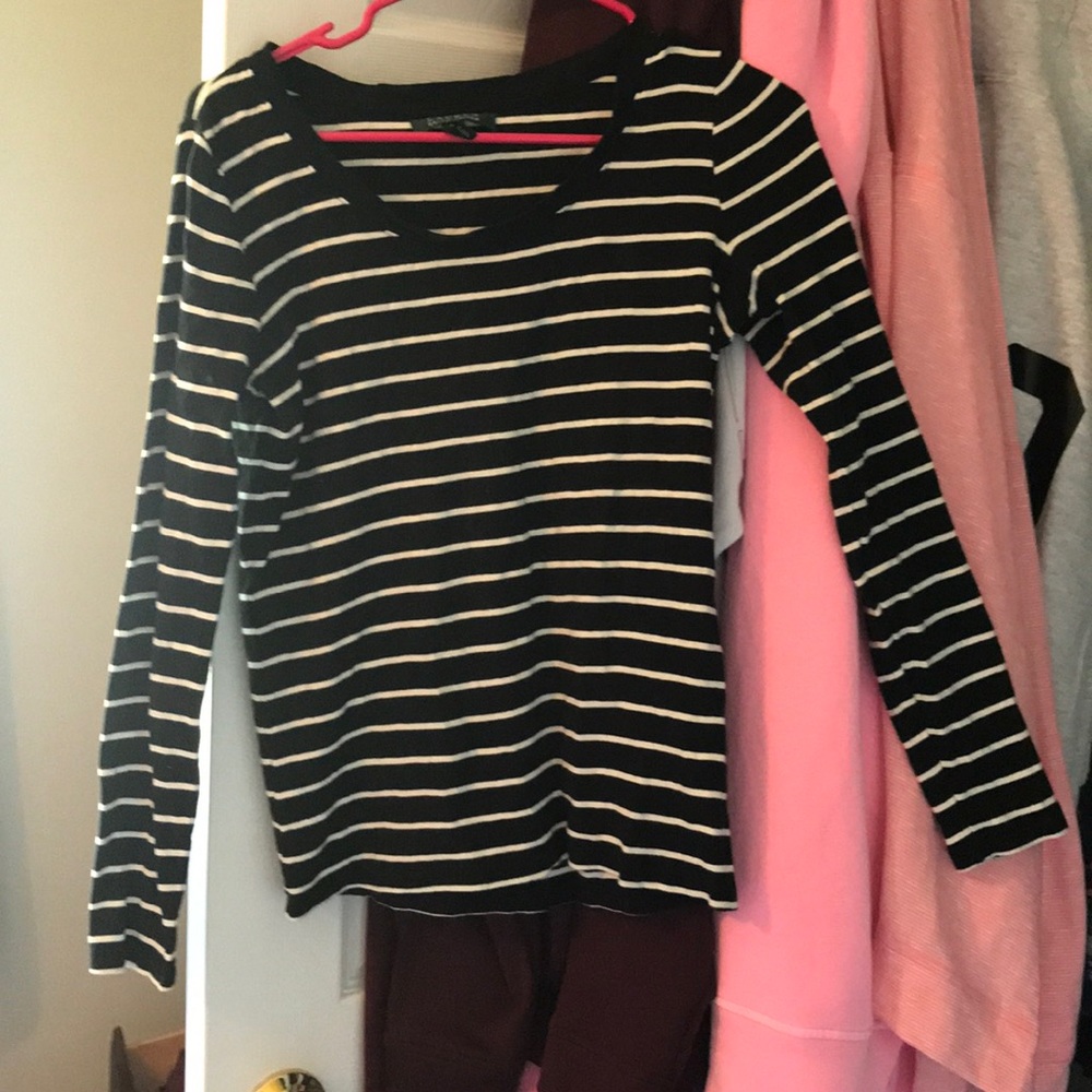 Long sleeve black and white striped